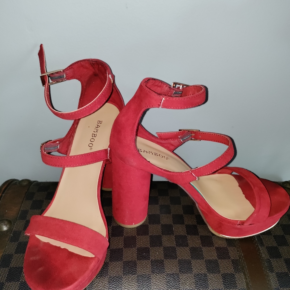 Shoes - Picture 2 of 3